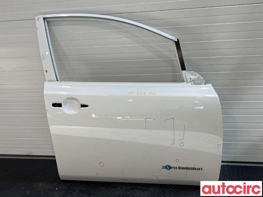 Dør høyre foran til Nissan Leaf, 2018-->> (Type II)  (NISSAN|H01005SLMA)