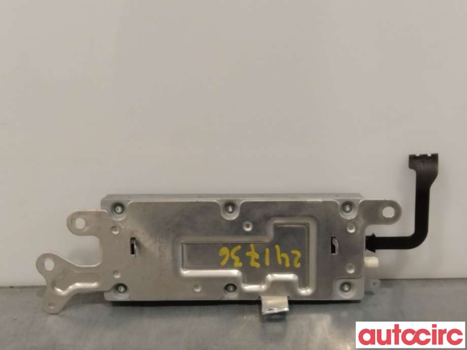 Bilstereo diverse til Tesla Model 3 2018-2023 (Fase 1)  (TESLA|1079755-00-E||1079755-00-D)