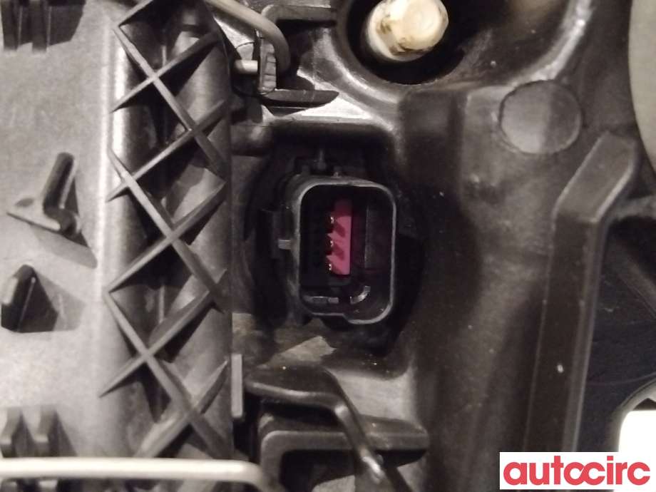 Frontlykt høyre halogen til Renault Megane 2009-2016 Type III  (RENAULT|260100850R)