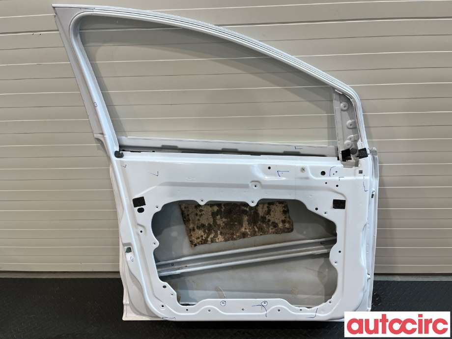 Dør venstre foran til Ford Kuga 2008-2012 (Type I)  (FORD|1712679|P8V41-S20125-AC)
