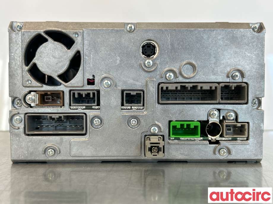 Bilstereo til Mitsubishi Outlander 2010-2012 (Type II, Fase 2)  (MITSUBISHI|8750A239)