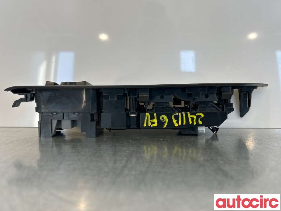Bryter ruteheis til Toyota RAV4 2019-->> (Type V)  (TOYOTA|8404042080)