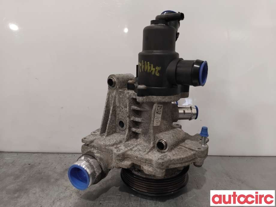 Vannpumpe til Mercedes GLA 2014-2020 (X156) (X156) (MERCEDES|A6512000501||A6512008301)