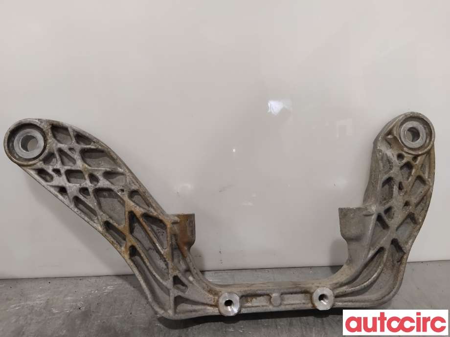 Diverse deler til Mercedes GLA 2014-2020 (X156) (X156) (MERCEDES|A2463520500|)