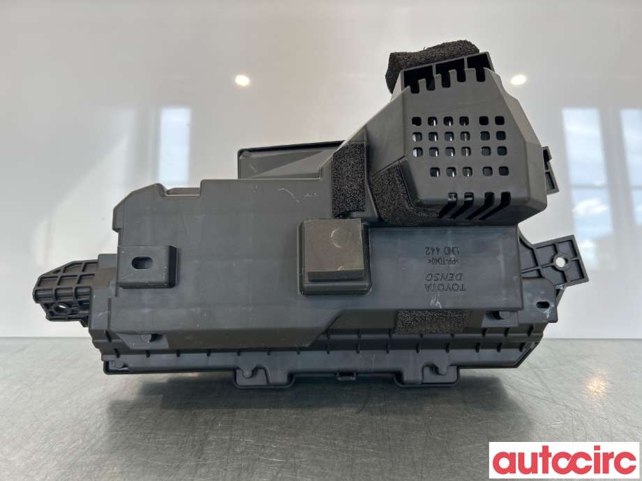 Multimedia display (MCU - Media Controller Unit) til Toyota RAV4 2019-->> (Type V)  (TOYOTA|8310842030)