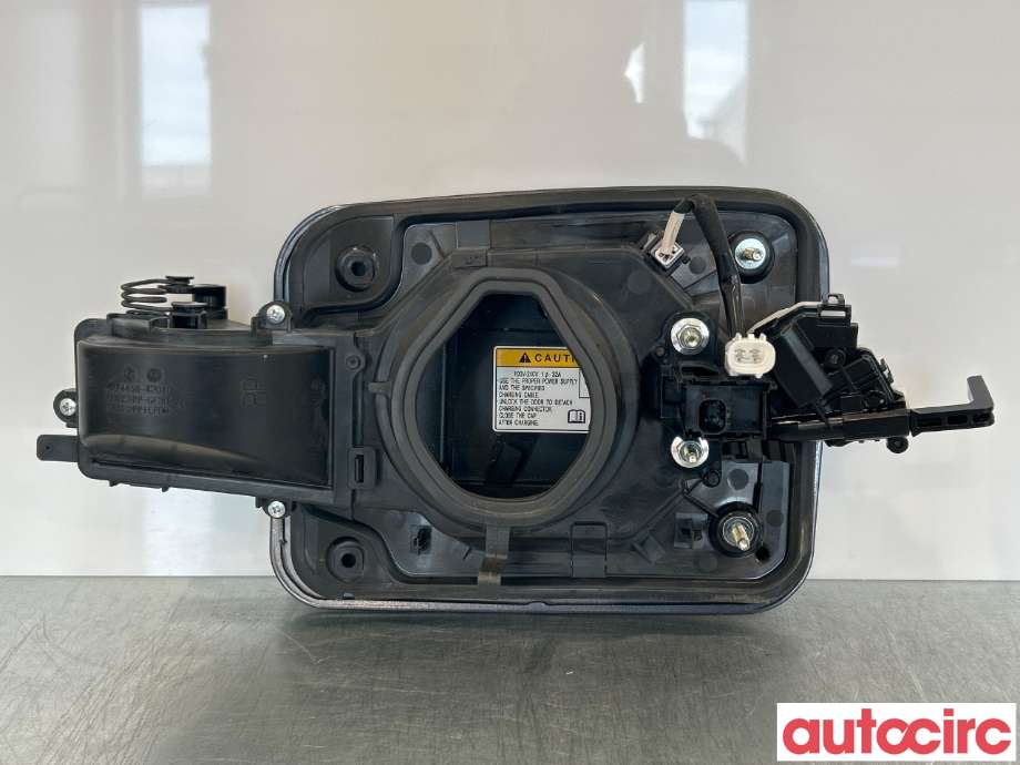 Batterilader inntak/luke til Toyota RAV4 2019-->> (Type V)  (TOYOTA|5840942010|)