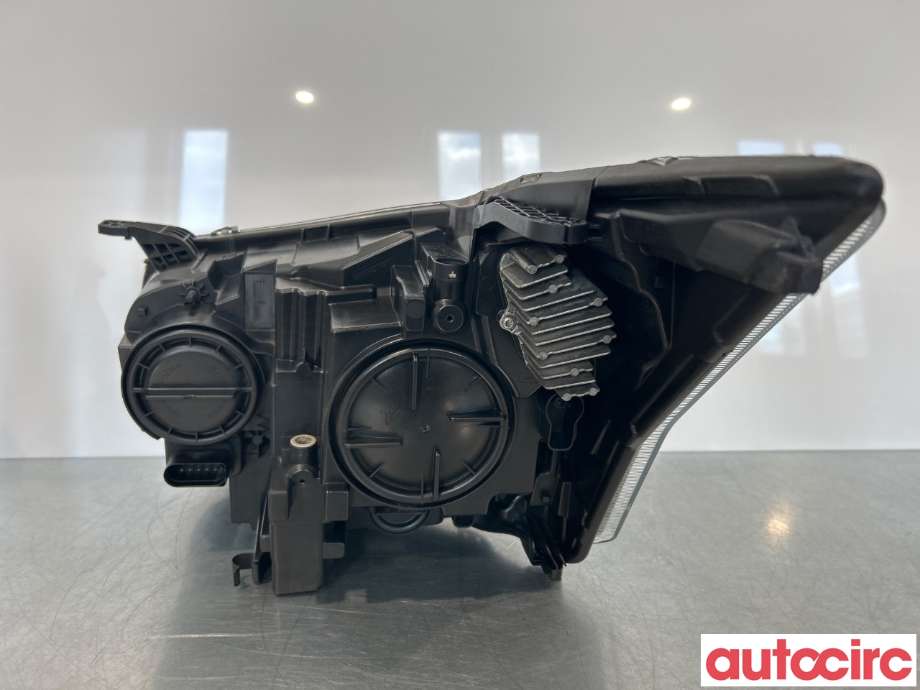 Frontlykt høyre halogen til Ford Transit Courier 2018-2023 (Type I, Fase 2)  (FORD|2382912|KK31-13W029-DD)