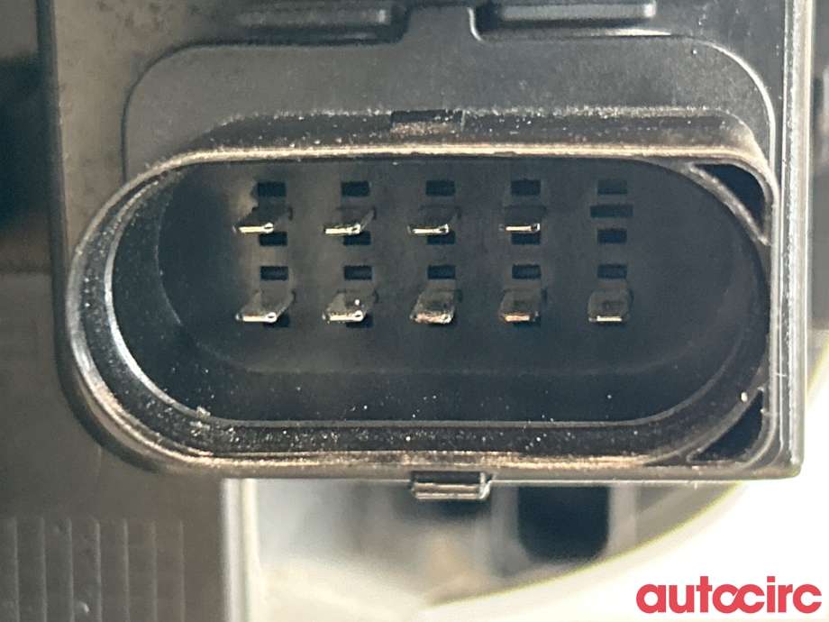 Frontlykt venstre halogen til Ford Transit Courier 2018-2023 (Type I, Fase 2)  (FORD|2382914|KK31-13W030-DD)