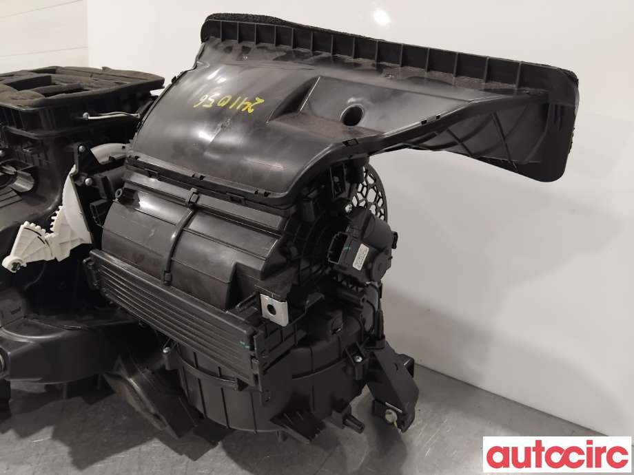 Diverse deler til BYD T3 2020-->>  (BYD|HCEEE-8100010|)
