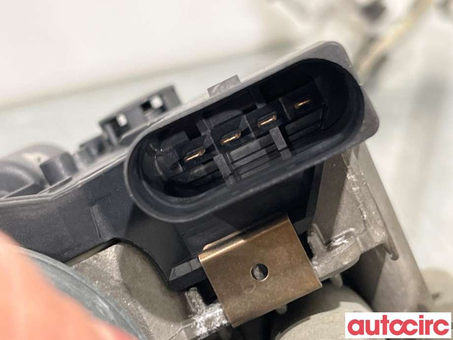 Viskermotor frontrute til Audi A6 2005-2008 (Type III, Fase 1) (C6) (C6) (AUDI|4F1955119C|0390241651|4F1955023K)