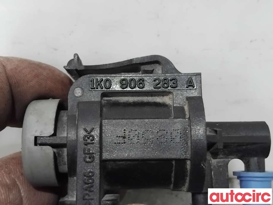 Vakuumventil til Audi Q5 2008-2012 (Type I, Fase 1)  (AUDI|1K0906283A|)