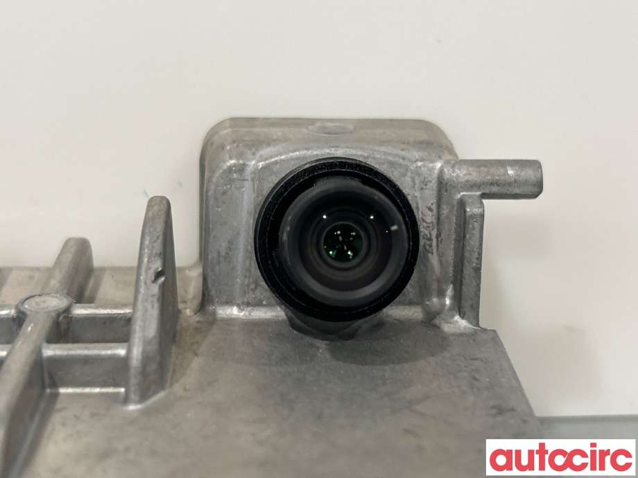 Kamera til Mercedes EQE 2022-->>  (MERCEDES|A2239004833)
