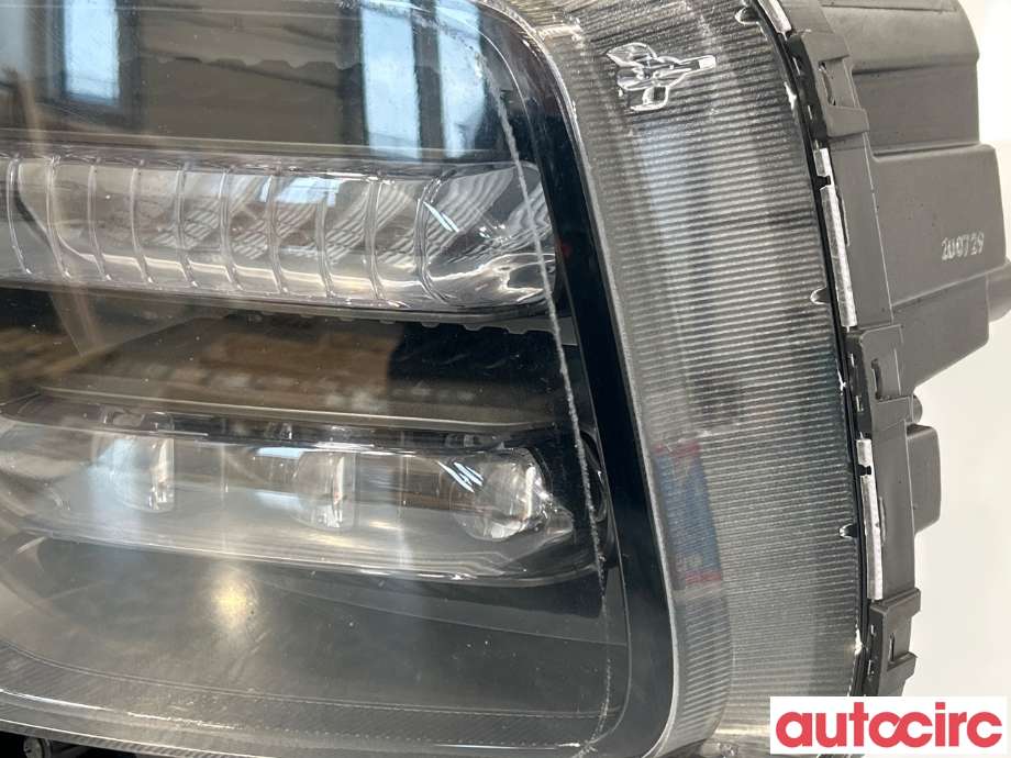 Frontlykt venstre halogen til Kia e-Soul 2019-->> (Type III)  (KIA|92201J2000|200729)