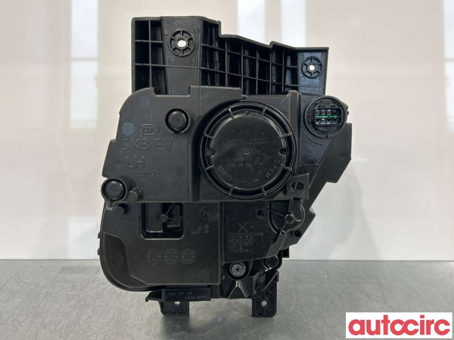 Frontlykt venstre halogen til Kia e-Soul 2019-->> (Type III)  (KIA|92201J2000|200729)