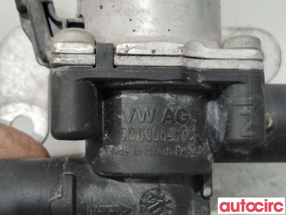 Diverse deler til VW ID.4 2020-->>  (VOLKSWAGEN|5Q0906457C|)