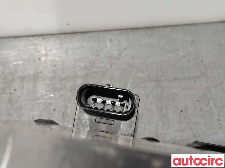 Diverse deler til VW ID.4 2020-->>  (VOLKSWAGEN|1EA816702C||1EA816702D)