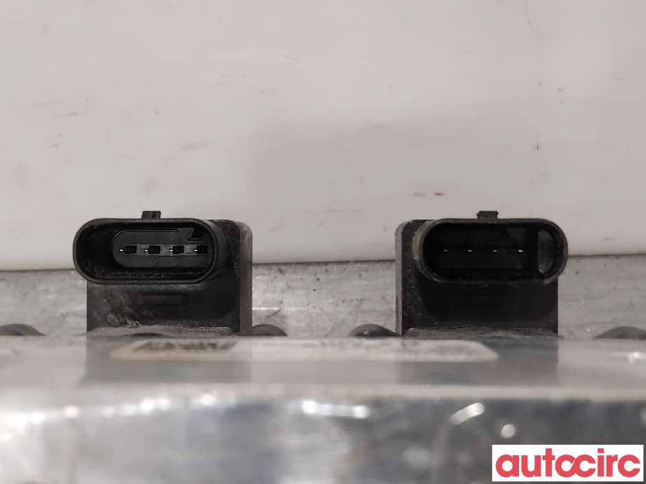 Diverse deler til VW ID.4 2020-->>  (VOLKSWAGEN|1EA816682D||1EA816682C)