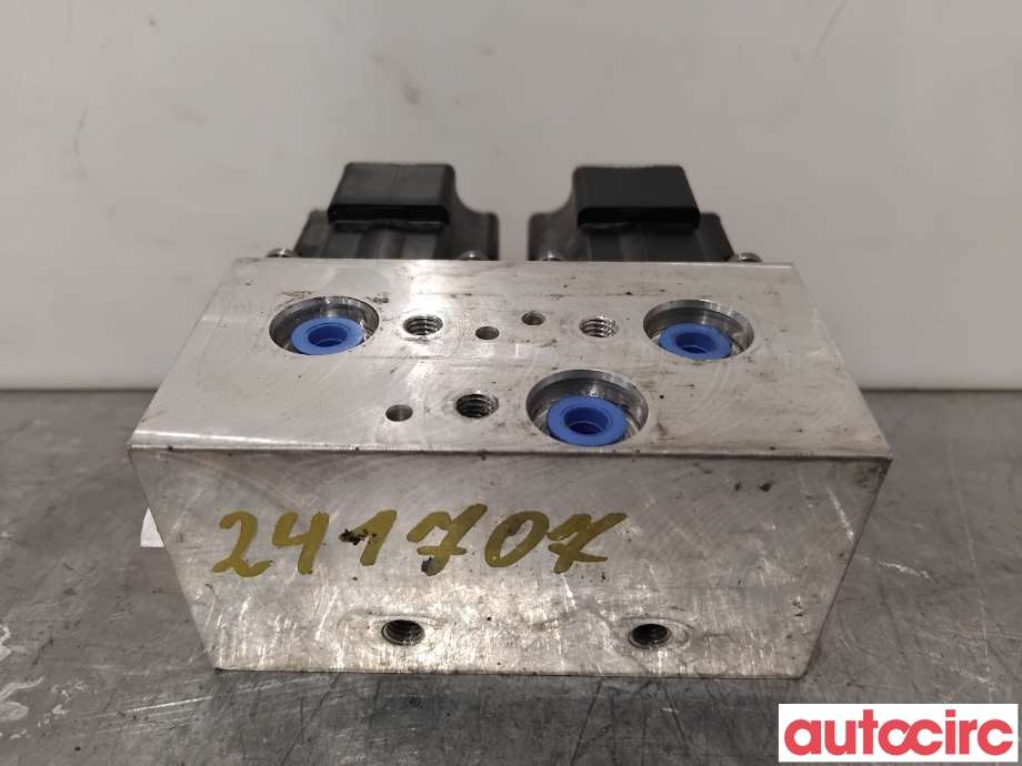 Diverse deler til VW ID.4 2020-->>  (VOLKSWAGEN|1EA816681C||1EA816681D)