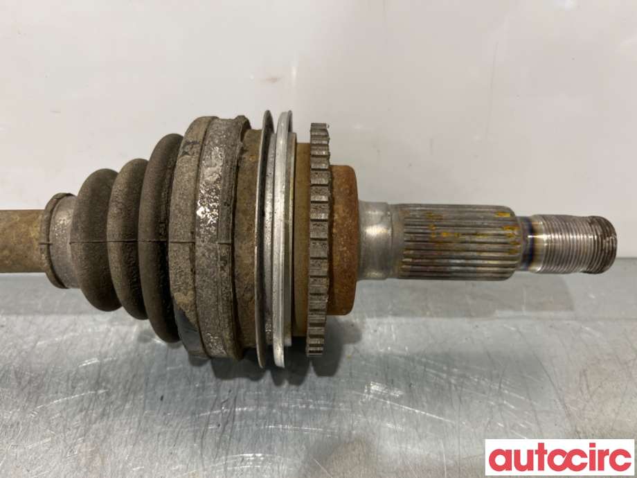 Drivaksel høyre bak til Toyota Hiace 2007-2012 (Fase 3)  (TOYOTA|4234026070|)