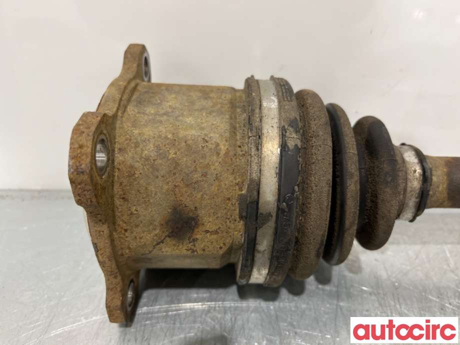 Drivaksel høyre bak til Toyota Hiace 2007-2012 (Fase 3)  (TOYOTA|4234026070|)