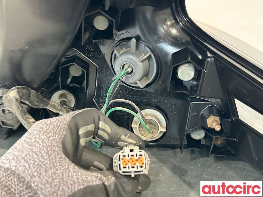 Baklykt venstre til Nissan Leaf 2018-->> (Type II)  (NISSAN|265555SH0A|A4T032-0000|265555SH1A)