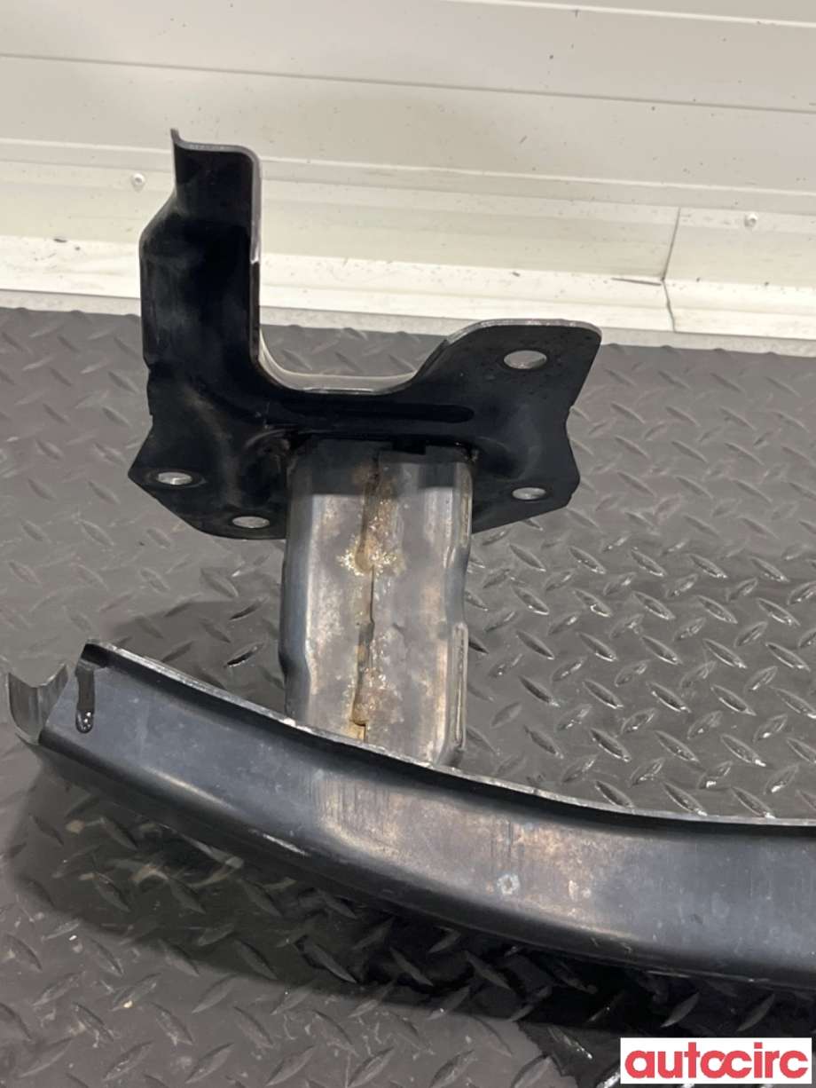 Støtfangerforsterkning foran til VW Transporter / Caravelle 2003-2009 (Fase 1) (T5) (T5) (VOLKSWAGEN|7H0807109B||7E0807109B)