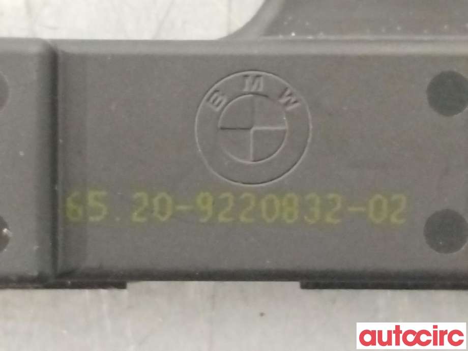 Antenne forsterker til BMW 5-Serie 2010-2017 (F10/F11) (F10/F11) (BMW|65209220832|)