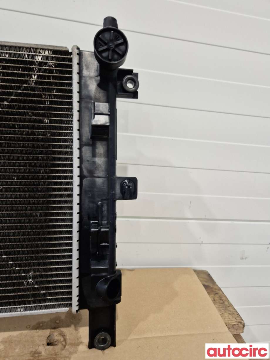 Radiator (automat gir) til Nissan Leaf 2018-->> (Type II)  (NISSAN|214105SH0A|)