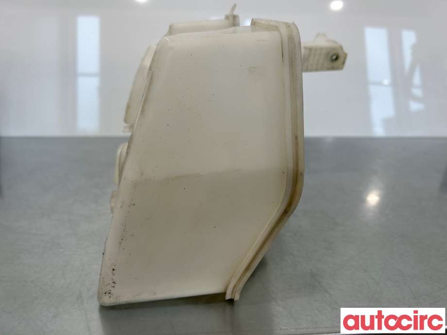 Spylertank til VW Passat 2011-2015 (B7) (B7) (VOLKSWAGEN|3AA955453J|)