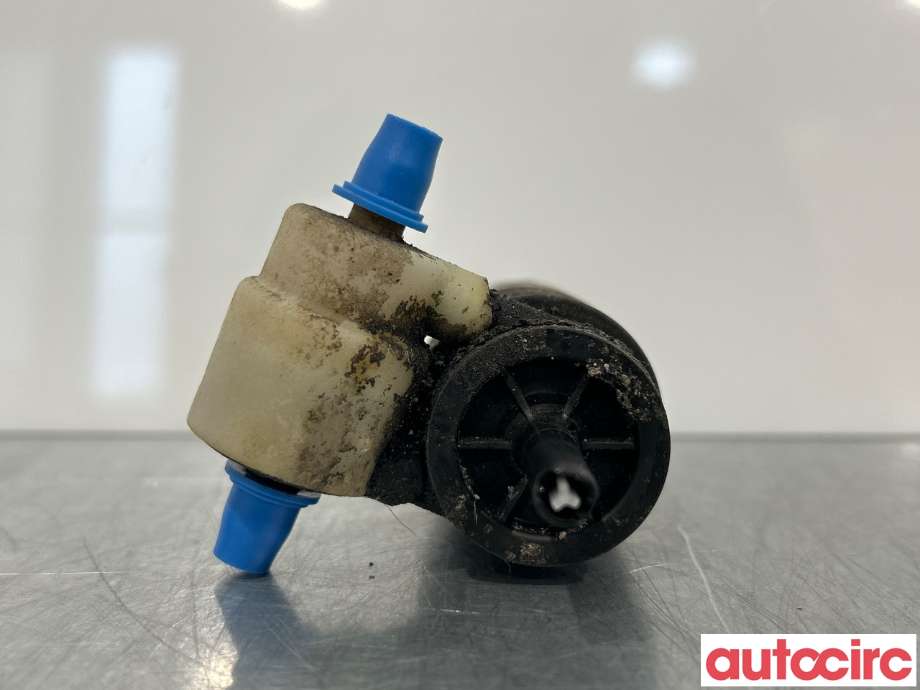 Spylerpumpe foran til VW Passat 2011-2015 (B7) (B7) (VOLKSWAGEN|1K6955651)