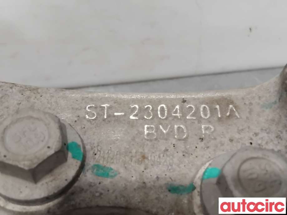 Hjulspindel høyre foran til BYD Tang 2020-->>  (BYD|ST-2304201||ST-2304201A)
