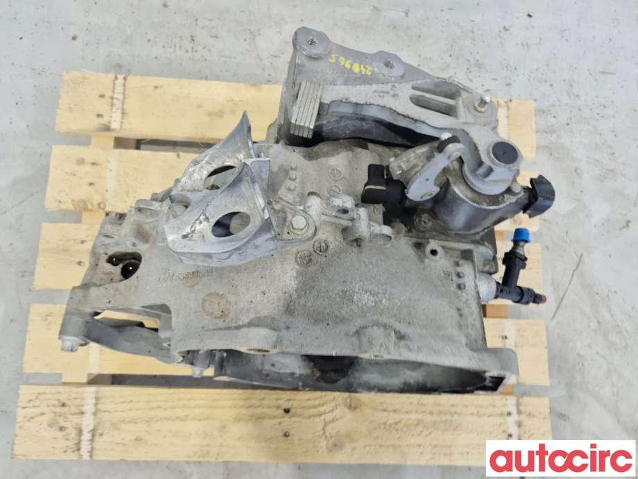 Girkasse manuell 6-trinn til Opel Corsa E 2015-2019  (OPEL|55489874||55493088)