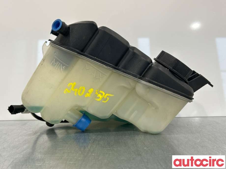 Ekspansjonstank til Volvo XC70 2008-2013 (Type II, Fase 1)  (VOLVO|31200320||6G91-8K218-CD)