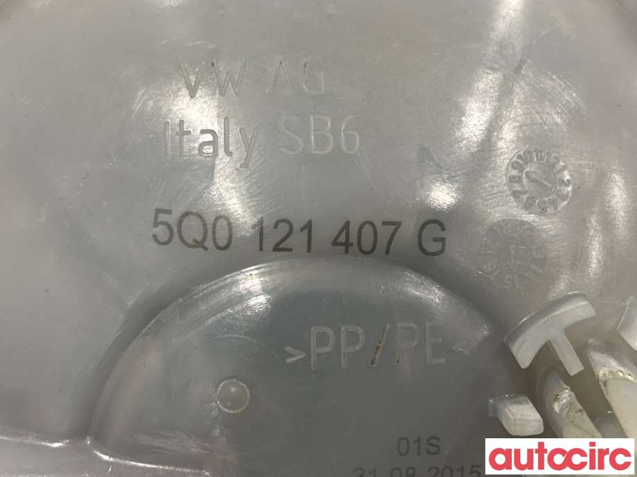 Ekspansjonstank til VW Passat 2015-2019 (Fase 1) (B8) (B8) (VOLKSWAGEN|5Q0121407AA|5Q0121407G)