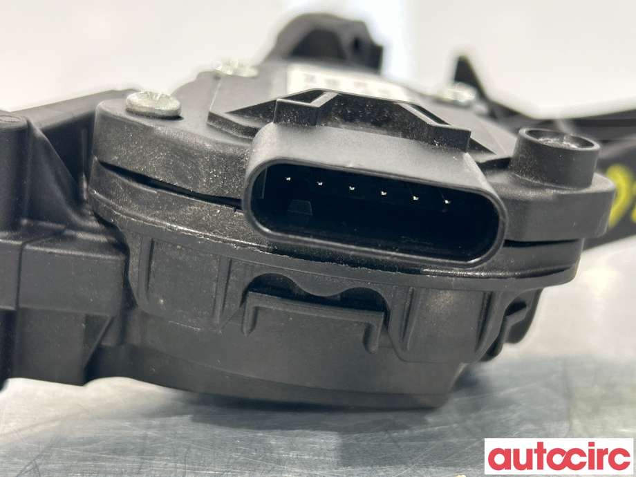Pedal gass til Opel Astra K 2015-->>  (OPEL|13466235)