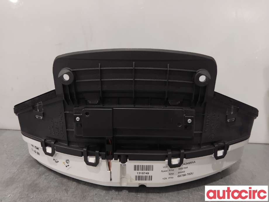 Instrumentpanel til Volvo V60 2010-2013 (Type I, Fase 1)  (VOLVO|36001888|69799-760U)
