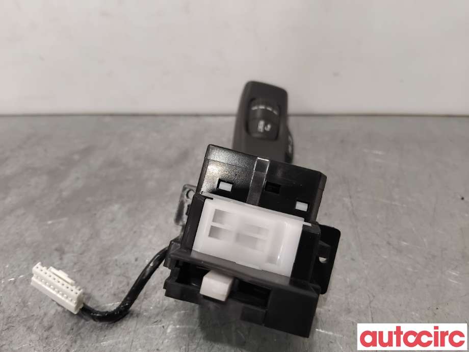 Bryter blink til Volvo V60 2010-2013 (Type I, Fase 1)  (VOLVO|31327904|)