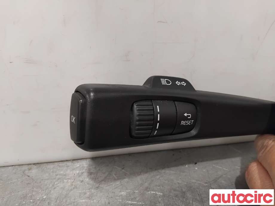 Bryter blink til Volvo V60 2010-2013 (Type I, Fase 1)  (VOLVO|31327904|)