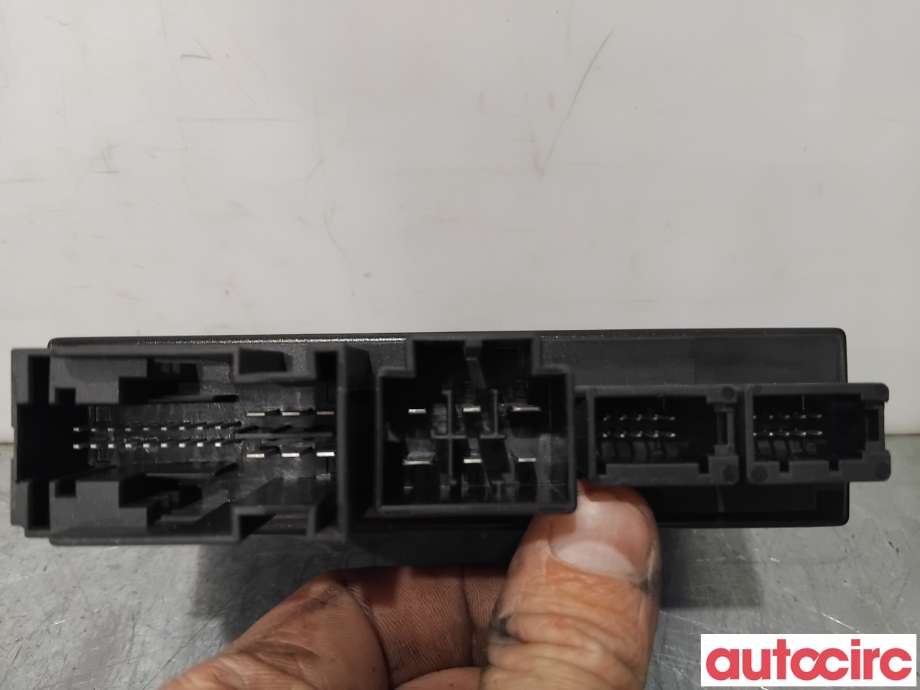 Styreenhet hengerfeste til BMW 3-Serie 2012-2018 (F30/F31/F34) (F30/F31/F34) (BMW|63119463372|5DS011111-38|7160-6879426)