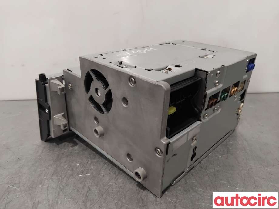 Bilstereo navigasjon til Mercedes E-Klasse 2009-2013 (Fase 1) (W212) (W212) (MERCEDES|A2129005327|NR-212-1E-1|A2129004829)