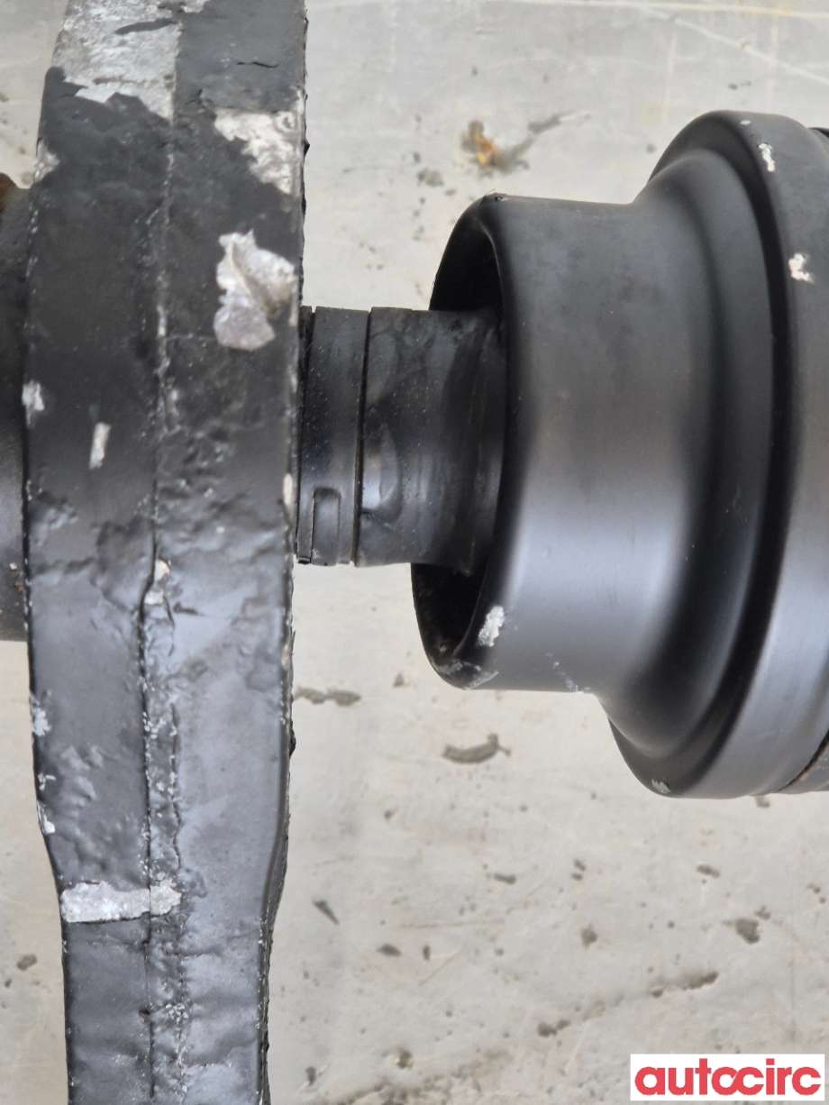 Mellomaksel til VW Passat 2011-2015 (B7) (B7) (VOLKSWAGEN|3C0521101AG|)
