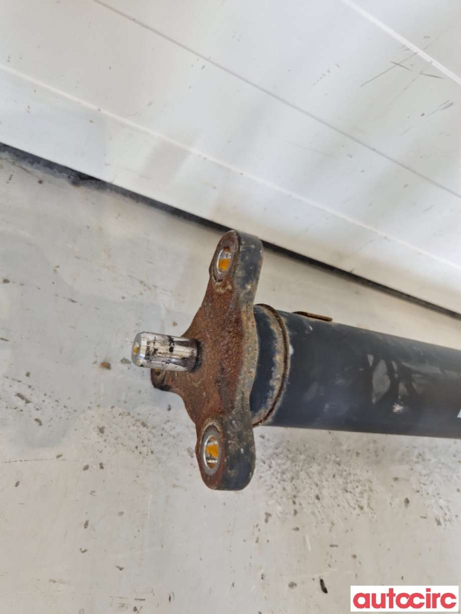 Mellomaksel til BMW 3-Serie 2012-2018 (F30/F31/F34) (F30/F31/F34) (BMW|26108642909|)