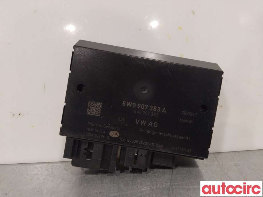 Styreenhet hengerfeste til Audi e-tron, 2018-->>  (AUDI|8W0907383A)