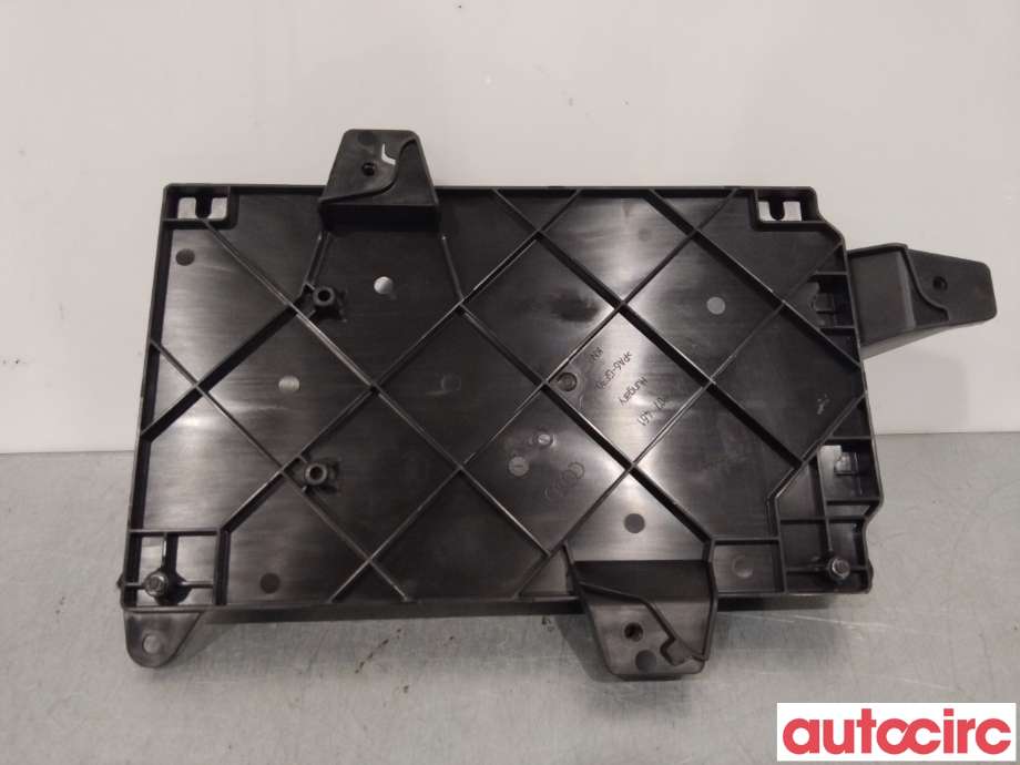 Bilstereo forsterker til Audi e-tron 2018-->>  (AUDI|4N0035223C)