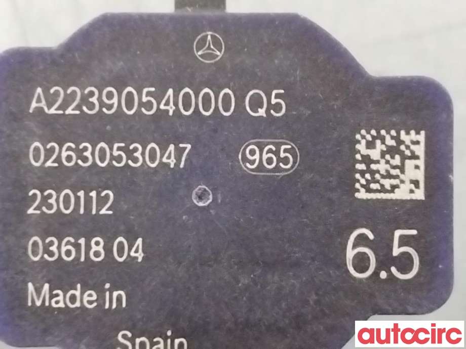Parkeringssensor foran til Mercedes EQE 2022-->>  (MERCEDES|A2239054000)