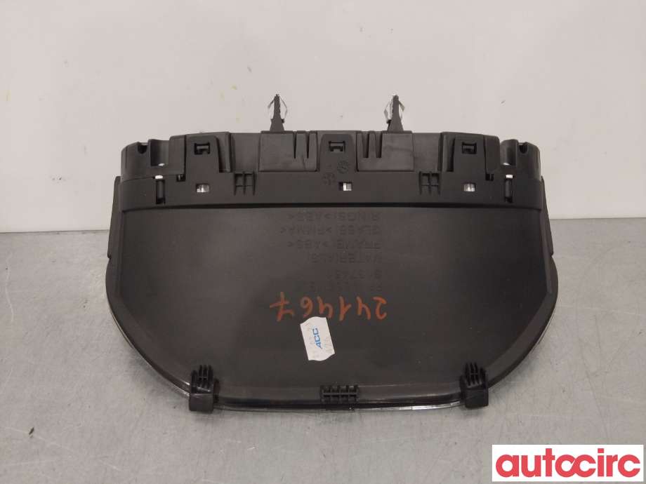 Instrumentpanel til Mercedes Vito 2014-->> (W447) (W447) (MERCEDES|A4479000518)