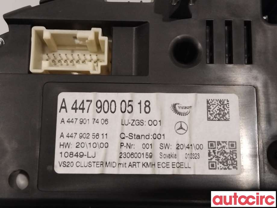 Instrumentpanel til Mercedes Vito 2014-->> (W447) (W447) (MERCEDES|A4479000518)