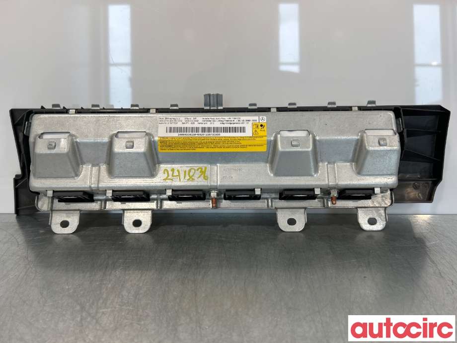 Airbag kne til Mercedes B-Klasse 2011-2018 (W246) (W246) (MERCEDES|A2468600500|A2468600302)
