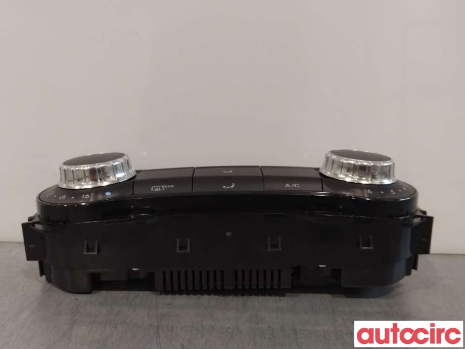 Varmeapparat betjening til Mercedes GLA 2014-2020 (X156) (X156) (MERCEDES|A2469008215|A2469000515)