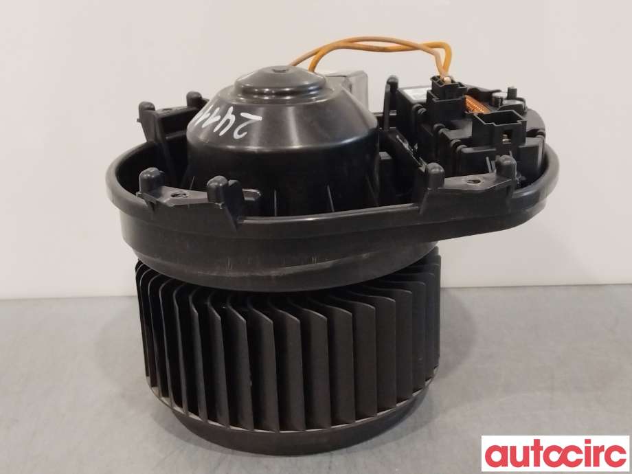 Varmeapparat motor til Mercedes GLA 2014-2020 (X156) (X156) (MERCEDES|A2469061601|A2469064200)